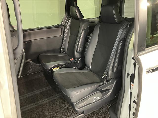 ノア Ｓｉ　ダブルバイビーＩＩＩ　禁煙車　後席モニター　大型オプションナビ　両側電動スライドドア　障害物センサー　衝突軽減ブレーキ　　キーレス　　オートエアコン　デュアルエアバック　１オーナー　アルミホイール　スマートキー（19枚目）