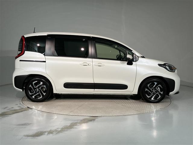 シエンタ ハイブリッドＺ　大型オプションナビ　ハンズフリー両側電動スライドドア　フルセグＴＶ　禁煙車　トヨタセーフティーセンス　メーカーオプションアルミホイール　キーレスエントリー　ナビＴＶ　ＥＴＣ車載器　スマートキー（12枚目）