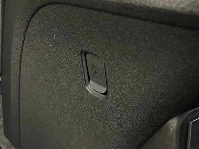 シエンタ ハイブリッドＺ　大型オプションナビ　ハンズフリー両側電動スライドドア　フルセグＴＶ　禁煙車　トヨタセーフティーセンス　メーカーオプションアルミホイール　キーレスエントリー　ナビＴＶ　ＥＴＣ車載器　スマートキー（24枚目）