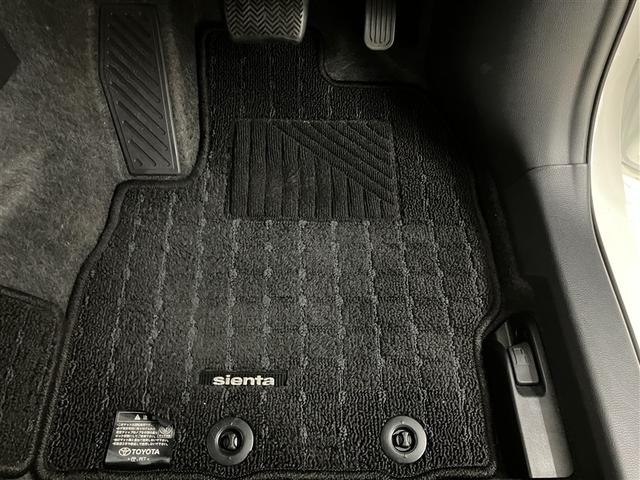 シエンタ ハイブリッドＺ　大型オプションナビ　ハンズフリー両側電動スライドドア　フルセグＴＶ　禁煙車　トヨタセーフティーセンス　メーカーオプションアルミホイール　キーレスエントリー　ナビＴＶ　ＥＴＣ車載器　スマートキー（33枚目）