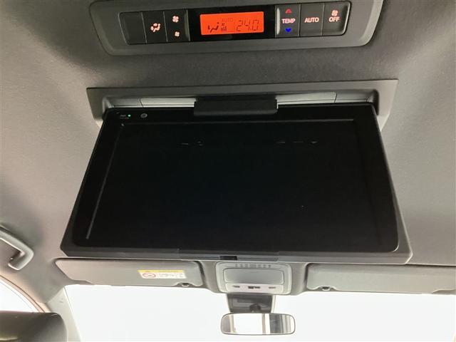 ヴォクシー ZS 煌III 走行距離31477キロ 大型オプションナビ 後席モニター 禁煙車 両側電動スライドドア プリクラッシュ 記録簿付き アルミ 三列シート 盗難防止 オートエアコン キーレス ETC装備 パワステ(4枚目)