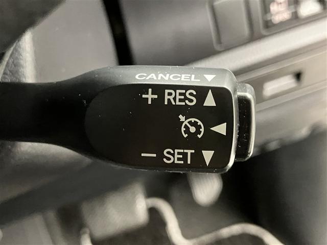 ヴォクシー ZS 煌III 走行距離31477キロ 大型オプションナビ 後席モニター 禁煙車 両側電動スライドドア プリクラッシュ 記録簿付き アルミ 三列シート 盗難防止 オートエアコン キーレス ETC装備 パワステ(14枚目)