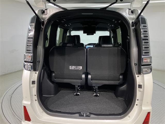 ヴォクシー ZS 煌III 走行距離31477キロ 大型オプションナビ 後席モニター 禁煙車 両側電動スライドドア プリクラッシュ 記録簿付き アルミ 三列シート 盗難防止 オートエアコン キーレス ETC装備 パワステ(20枚目)