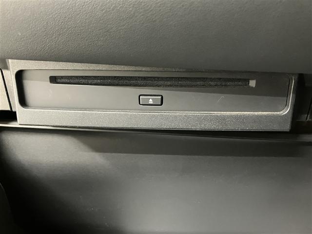 ヴォクシー Ｓ－Ｚ　ＤＶＤ再生機能　スマートキープッシュスタート　両側電動パワースライドドア　パワーウインドウ　ＥＴＣ車載器　ＬＥＤライト　アルミホイール　盗難防止装置　横滑り防止機能　キーフリー　ナビＴＶ　メモリナビ（8枚目）