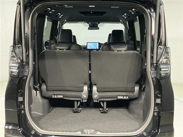 ヴォクシー Ｓ－Ｚ　ＤＶＤ再生機能　スマートキープッシュスタート　両側電動パワースライドドア　パワーウインドウ　ＥＴＣ車載器　ＬＥＤライト　アルミホイール　盗難防止装置　横滑り防止機能　キーフリー　ナビＴＶ　メモリナビ（20枚目）