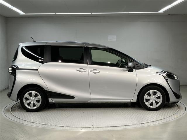 シエンタ ハイブリッド　ファンベースＸ　禁煙車　電動スライドドア　衝突軽減ブレーキ　バックモニター　ドライブレコーダー　Ｗエアバック　オートエアコン　ナビ　ＡＢＳ　　ＥＴＣ　ＰＷ　メモリーナビ　　キーレスエントリ　セキュリティ　ＥＳＣ（6枚目）
