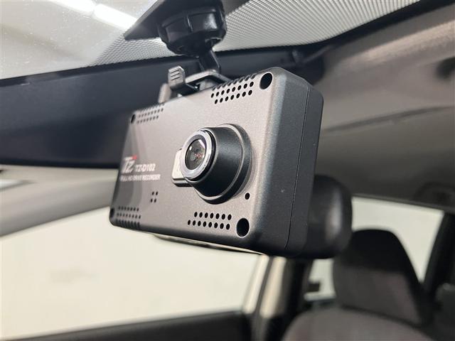 シエンタ ハイブリッド　ファンベースＸ　禁煙車　電動スライドドア　衝突軽減ブレーキ　バックモニター　ドライブレコーダー　Ｗエアバック　オートエアコン　ナビ　ＡＢＳ　　ＥＴＣ　ＰＷ　メモリーナビ　　キーレスエントリ　セキュリティ　ＥＳＣ（9枚目）