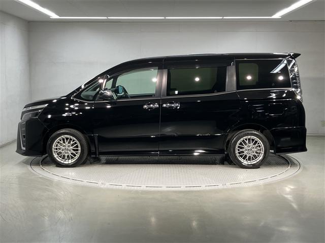 ヴォクシー ハイブリッドＺＳ　煌ＩＩＩ　禁煙車　ナビ・バックモニター　前後ドライブレコーダー　点検記録簿あり　シートヒーター　地デジＴＶ　リヤカメラ　１オナ車　スマートキー　ミュージックプレイヤー接続可　ＤＶＤ再生可　クルコン　キーレス（2枚目）