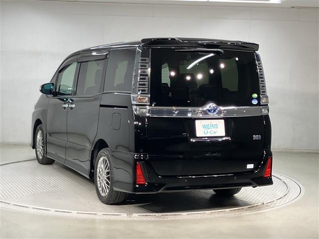 ヴォクシー ハイブリッドＺＳ　煌ＩＩＩ　禁煙車　ナビ・バックモニター　前後ドライブレコーダー　点検記録簿あり　シートヒーター　地デジＴＶ　リヤカメラ　１オナ車　スマートキー　ミュージックプレイヤー接続可　ＤＶＤ再生可　クルコン　キーレス（13枚目）