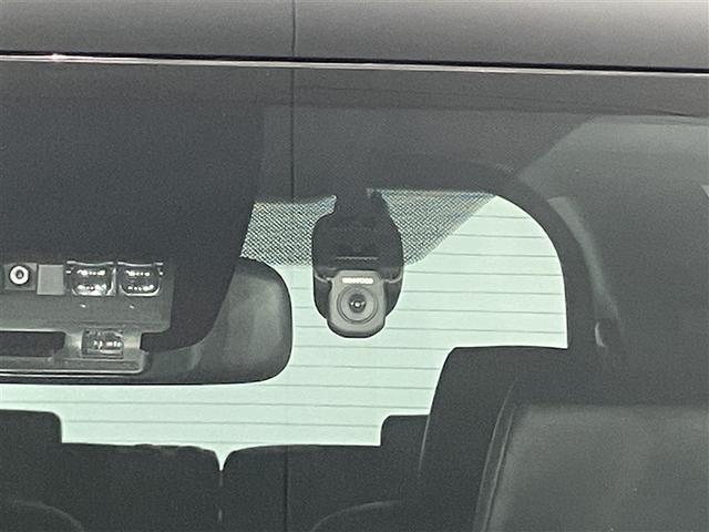 ヴォクシー ハイブリッドＺＳ　煌ＩＩＩ　禁煙車　ナビ・バックモニター　前後ドライブレコーダー　点検記録簿あり　シートヒーター　地デジＴＶ　リヤカメラ　１オナ車　スマートキー　ミュージックプレイヤー接続可　ＤＶＤ再生可　クルコン　キーレス（14枚目）