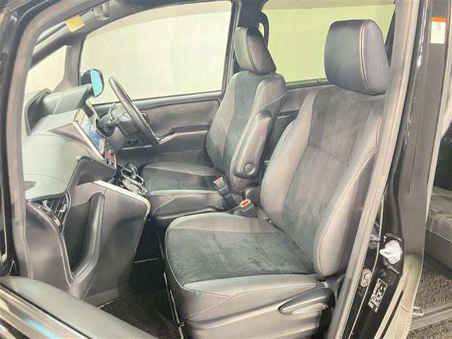 ヴォクシー ハイブリッドＺＳ　煌ＩＩＩ　禁煙車　ナビ・バックモニター　前後ドライブレコーダー　点検記録簿あり　シートヒーター　地デジＴＶ　リヤカメラ　１オナ車　スマートキー　ミュージックプレイヤー接続可　ＤＶＤ再生可　クルコン　キーレス（17枚目）