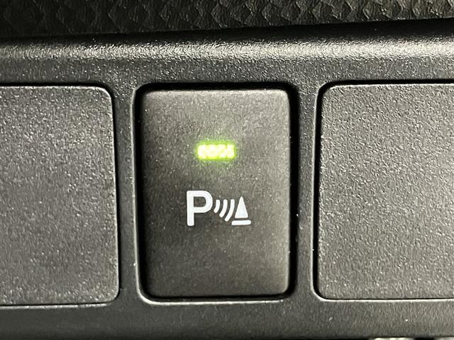 されには障害物センサーも備わっております！駐車時に障害物（静止物）に対して段々と距離が近づくとソナーが鳴るため、駐車でぶつけるなどの心配も減る万能な機能です！