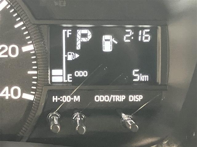 ハイゼットカーゴ ＤＸ　登録済未使用車　衝突軽減ブレーキ　踏み間違い防止　Ｗエアバック　キーフリーシステム　エコアイドル　前席パワーウィンドウ　切替４ＷＤ　エアコン　運転席エアバッグ　パワーステアリング　ＡＢＳ　ＶＤＣ（3枚目）