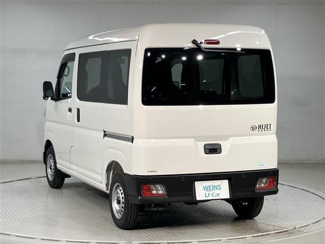 ハイゼットカーゴ ＤＸ　登録済未使用車　衝突軽減ブレーキ　踏み間違い防止　Ｗエアバック　キーフリーシステム　エコアイドル　前席パワーウィンドウ　切替４ＷＤ　エアコン　運転席エアバッグ　パワーステアリング　ＡＢＳ　ＶＤＣ（5枚目）