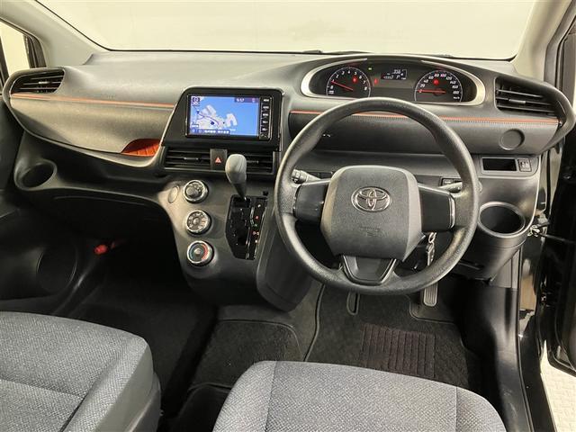 シエンタ Ｘ　禁煙車　走行距離５００００キロ　トヨタ純正ナビ　バックモニター　ＥＴＣ装備　　　エアコン　キーフリーシステム　アイドルストップ　メモリーナビゲーション　横滑防止装置　ワンセグＴＶ　三列シート（7枚目）