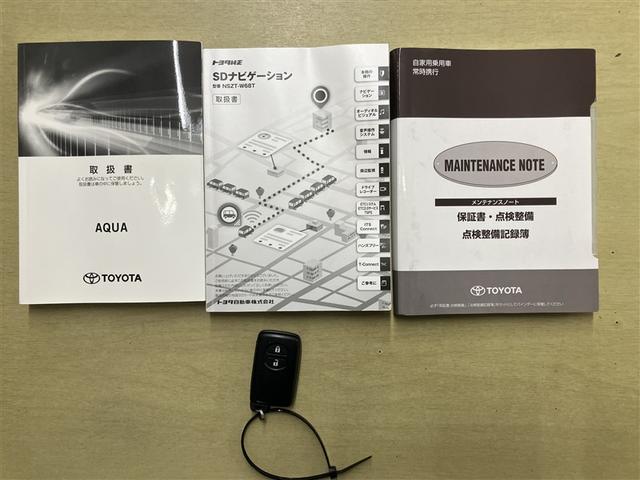 アクア Sスタイルブラック AUX端子 記録簿あり バックモニタ- 地デジフルセグ ナビTV イモビライザー スマートキープッシュスタート 1オーナー Wエアバッグ キーフリ メモリーナビゲーション ドラレコ付き ABS PS(17枚目)