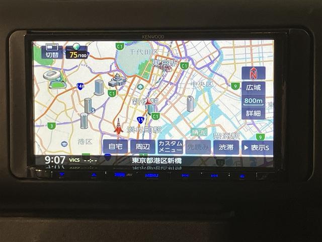 ���܂�K�{�����ƂȂ����u�i�r�L�b�g�v�𓋍ځI�m��Ȃ��ꏊ�ɃX�C�X�C�b�ƃh���C�u�B�����A����Ȃ��ł̓n���h��������܂���ˁI��r�������Ă��邨�Ԃɂ��t���Ă��邩�v�`�F�b�N�ł���