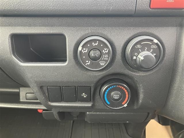 ハイエースバン ロングDX ブレーキサポート フロントベンチシート リアカメラ PW 運転席エアバッグ ナビテレビ 横滑り防止 イモビ付 パワーステアリング エアコン ミュージックプレイヤー接続可 ABS キーレス ETC付(10枚目)