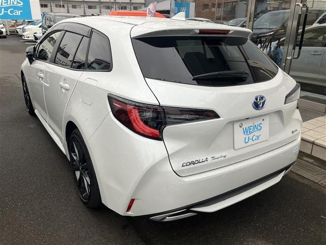 カローラツーリング ハイブリッド　ダブルバイビー　大型ナビ・ディスプレイオーディオｐｌｕｓ　ハンドルヒーター　シートヒーター　　フルセグＴＶ　ＬＥＤライト　ワンオーナー　点検記録簿　横滑り防止　盗難防止装置　ナビ・ＴＶ　ドライブレコーダー　エアバッグ（6枚目）