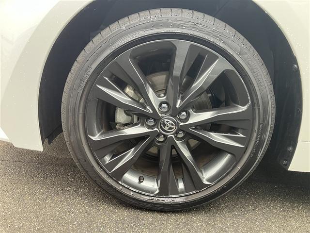 カローラツーリング ハイブリッド　ダブルバイビー　大型ナビ・ディスプレイオーディオｐｌｕｓ　ハンドルヒーター　シートヒーター　　フルセグＴＶ　ＬＥＤライト　ワンオーナー　点検記録簿　横滑り防止　盗難防止装置　ナビ・ＴＶ　ドライブレコーダー　エアバッグ（12枚目）