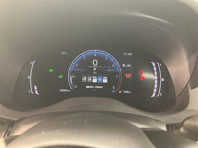 ヤリスクロス Ｚ　白黒ツートン　全周囲モニター　ＨＤＭＩ増設　シートヒーター　盗難防止装置　フルセグ　ＡＷＤ　ＥＴＣ車載器　ミュージックプレイヤー接続可　キーレス　アルミホイール　ＬＥＤヘッドランプ　　スマートキー（18枚目）