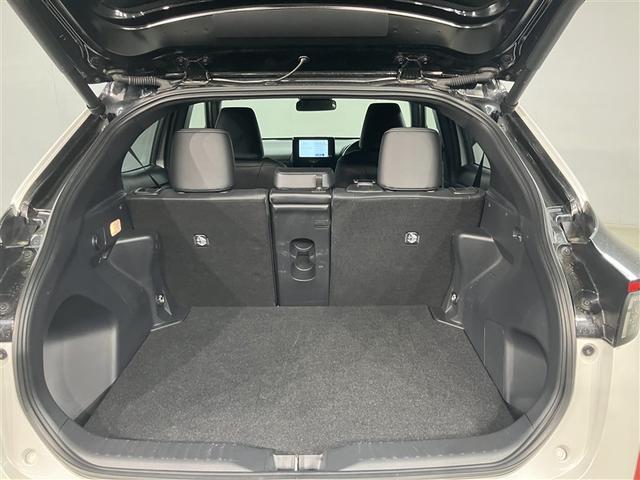 ヤリスクロス Ｚ　白黒ツートン　全周囲モニター　ＨＤＭＩ増設　シートヒーター　盗難防止装置　フルセグ　ＡＷＤ　ＥＴＣ車載器　ミュージックプレイヤー接続可　キーレス　アルミホイール　ＬＥＤヘッドランプ　　スマートキー（23枚目）