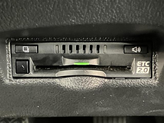 プリウス Aツーリングセレクション 合成皮革シート 大型オプションナビ 走行距離30800キロ ドラレコ バックモニター 1オーナ クルコン 記録簿有 LEDヘッドライト DVD視聴可 ETC2.0 ナビTV メモリーナビゲーション(6枚目)