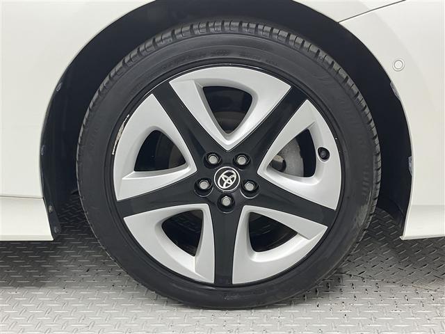 プリウス Aツーリングセレクション 合成皮革シート 大型オプションナビ 走行距離30800キロ ドラレコ バックモニター 1オーナ クルコン 記録簿有 LEDヘッドライト DVD視聴可 ETC2.0 ナビTV メモリーナビゲーション(20枚目)