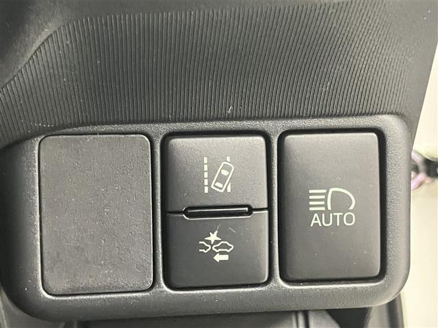 アクア Ｓスタイルブラック　ＡＵＸ端子　記録簿あり　バックモニタ－　地デジフルセグ　ナビＴＶ　イモビライザー　ＬＥＤライト　スマートキープッシュスタート　１オーナー　ＥＴＣ付き　Ｗエアバッグ　キーフリ　メモリーナビゲーション（4枚目）