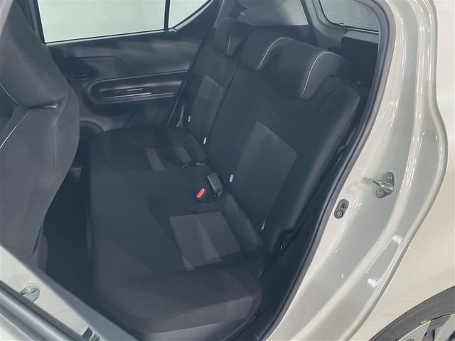 アクア Ｓスタイルブラック　ＡＵＸ端子　記録簿あり　バックモニタ－　地デジフルセグ　ナビＴＶ　イモビライザー　ＬＥＤライト　スマートキープッシュスタート　１オーナー　ＥＴＣ付き　Ｗエアバッグ　キーフリ　メモリーナビゲーション（17枚目）