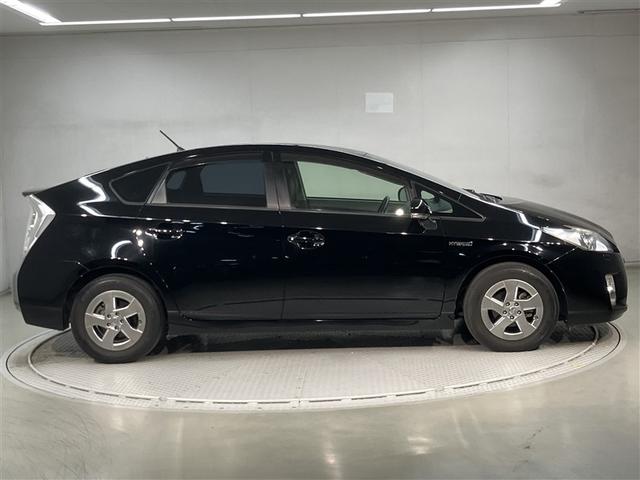 プリウス Ｇ　ＬＥＤエディション　ドライブレコーダー　盗難防止システム　Ｗエアバック　アルミ　ＬＥＤヘッドライト　メモリーナビ　ワンセグＴＶ　オートクルーズ　Ｂカメラ　スマートキー　エアバッグ　横滑り防止装置　ＡＢＳ　ＥＴＣ　ナビＴＶ（3枚目）