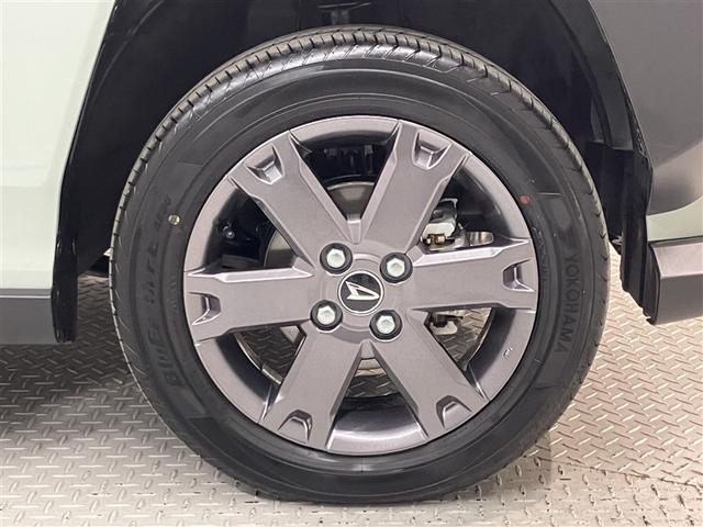 タフト Ｇ　ダーククロムベンチャー　ＡＵＸ接続　衝突軽減ブレーキ　Ｂカメラ　エアコン　キーフリーシステム　盗難防止システム　フルセグテレビ　Ａストップ　ＬＥＤヘッドライト　ＥＳＣ　オートクルーズコントロール　スマートキー　スカイルーフ（18枚目）