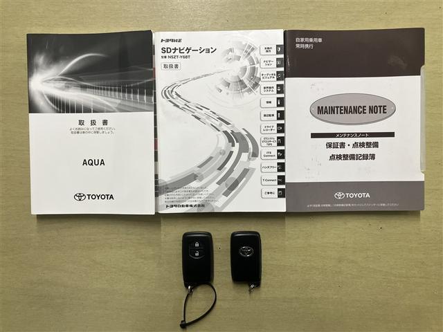 アクア Sスタイルブラック 大型オプションナビ バックモニター 障害物センサー 衝突軽減ブレーキ 点検記録簿付き 定期点検記録簿 AUX接続 TVナビ Dレコ 地デジTV LED PW ABS エアコン 運転席エアバック(8枚目)