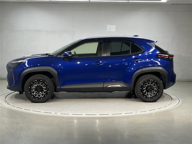 ヤリスクロス ハイブリッドZ 禁煙車 衝突軽減ブレーキ シートヒーター 全周囲カメラ 純正ナビキット USB接続 ドライブレコーダー LEDヘットランプ クルーズC 盗難防止装置 点検記録簿 キーレス スマートキー DVD再生(2枚目)