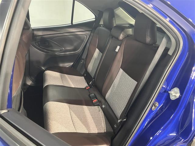 ヤリスクロス ハイブリッドZ 禁煙車 衝突軽減ブレーキ シートヒーター 全周囲カメラ 純正ナビキット USB接続 ドライブレコーダー LEDヘットランプ クルーズC 盗難防止装置 点検記録簿 キーレス スマートキー DVD再生(19枚目)