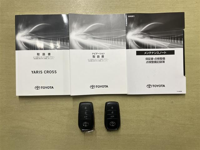 ヤリスクロス ハイブリッドZ 禁煙車 衝突軽減ブレーキ シートヒーター 全周囲カメラ 純正ナビキット USB接続 ドライブレコーダー LEDヘットランプ クルーズC 盗難防止装置 点検記録簿 キーレス スマートキー DVD再生(22枚目)