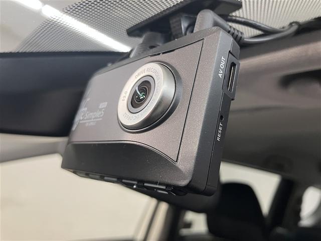 シエンタ ファンベースＧ　セーフティーエディション　全周囲カメラ　シートヒーター　前後ドラレコ　フルセグナビＴＶ　ＤＶＤ再生　ＥＴＣ　クリアランスソナー　ＬＥＤヘッド　衝突軽減ブレーキ　両側パワースライドドア　スマートキー　ミュージックプレイヤー接続可（10枚目）