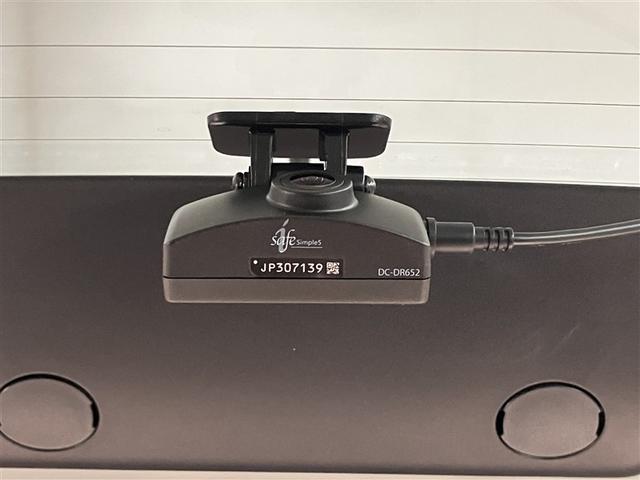 シエンタ ファンベースＧ　セーフティーエディション　全周囲カメラ　シートヒーター　前後ドラレコ　フルセグナビＴＶ　ＤＶＤ再生　ＥＴＣ　クリアランスソナー　ＬＥＤヘッド　衝突軽減ブレーキ　両側パワースライドドア　スマートキー　ミュージックプレイヤー接続可（11枚目）