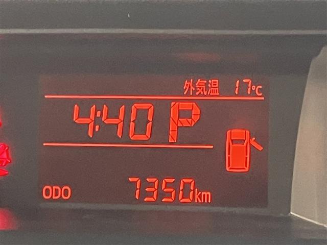 ルーミー Ｘ　軽減ブレーキ　ＰＳ　スマキー　Ｉストップ　Ｂカメラ　地デジ　横滑り防止機能　メディアプレイヤー接続　ＷエアＢ　ナビＴＶ　マニュアルエアコン　パワーウインドウ　エアバック　キーレスエントリー　ＥＴＣ（3枚目）