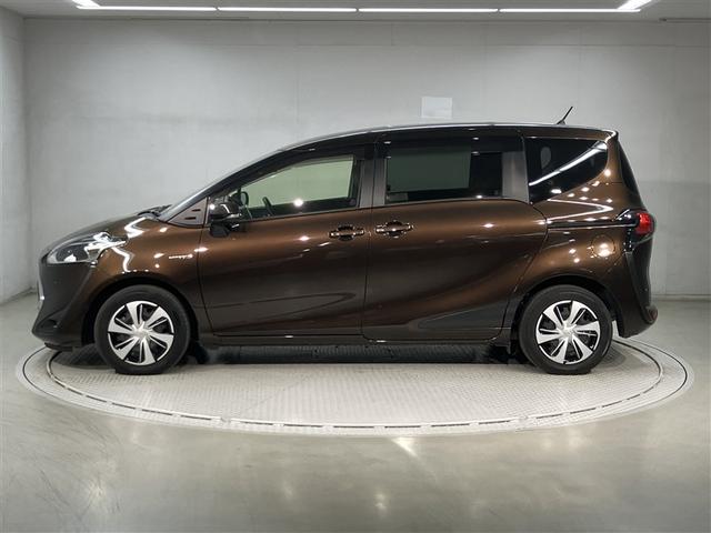 シエンタ ハイブリッドＧ　クエロ　ＰＣＳ　Ｂカメラ　オートクルーズコントロール　フルセグテレビ　ＬＥＤヘッドライト　横滑り防止　盗難防止　ＥＴＣ　オートエアコン　スマートキー　キーレスエントリー　ＤＶＤ再生　メモリ－ナビ　エアバッグ（2枚目）