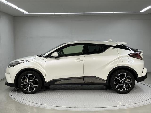 Ｃ－ＨＲ Ｇ　フルセグ地デジＴＶ　スマートキープッシュスタート　リアカメラ　ＥＴＣ装備　エアバッグ　ＬＥＤライト　半レザー　横滑り防止機能　ＤＶＤ　ドライブレコ－ダ－　クルーズコントロール　パワーウィンドウ　ＡＢＳ（2枚目）