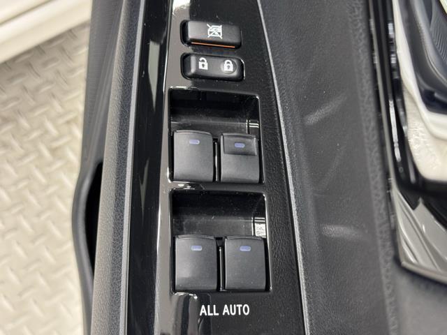 カローラフィールダー １．５Ｇ　ダブルバイビー　セーフティセンス・ＩＣＳ　希少４ＷＤ　ＴＲＤ製アルミホイール　ＳＤナビ　Ｂモニター　フルセグ　記録簿　エアバッグ　オートエアコン　パワーウィンドウ　キーレス　アルミホイール　　ＤＶＤ再生　スマートキー（12枚目）