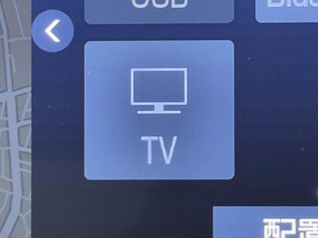 クラウンハイブリッド ＲＳ　リミテッドＩＩ　地デジＴＶ　横滑り防止装置　盗難防止装置　電動パワーシート　本革シート　エアバッグ　ＬＥＤヘッド　オートクルーズ　バックモニター　ナビＴＶ　ＤＶＤ　ＡＢＳ　スマートキー　エアコン　キーレス　ＥＴＣ（8枚目）