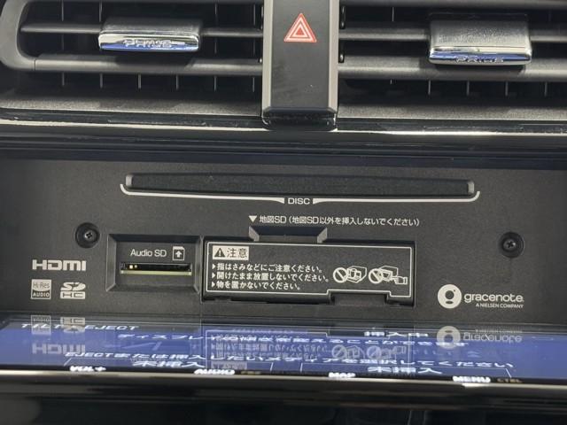 プリウス Ａツーリングセレクション　ドラレコ付き　スマキー　イモビライザー　バックモニター　クルコン　記録簿有　ＬＥＤヘッドライト　ＤＶＤ視聴可　ＥＴＣ　ナビＴＶ　メモリーナビゲーション　横滑り防止機能　キーフリ　ＡＣ１００Ｖ　アルミ（9枚目）