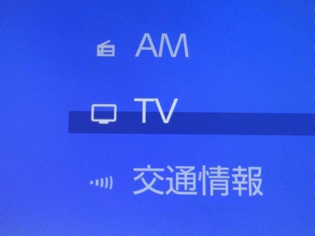 ノア ハイブリッドＳ－Ｇ　クルーズコントロール　フルセグＴＶ　Ｗエアコン　両側パワースライドドア　ＤＶＤ　ＬＥＤライト　ワンオーナー　ＥＴＣ　バックカメラ　メモリーナビ　４ＷＤ　スマートキー　衝突被害軽減システム　３列シート（7枚目）