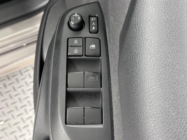 ヤリス G 点検記録簿 Bカメラ エアコン 地デジ スマートキー&プッシュスタート ドライブレコーダー LEDヘッド イモビ 横滑り防止システム クルーズC ABS パワーウィンドウ パワーステアリング TV(14枚目)