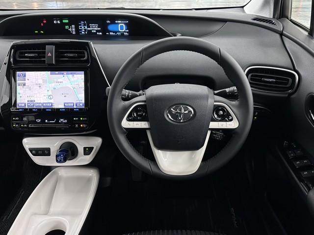 プリウス A 衝突軽減ブレーキシステム Bモニタ 記録簿有 LEDヘッド クルーズコントロール セキュリティー スマートキー パワーステアリング Iストップ ETC 1オーナー アルミホイル オートエアコン SRS(4枚目)