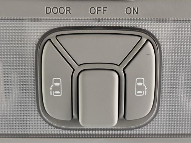 エスティマ 2.4アエラス Gエディション 両側パワースライドD スマートキ バックモニタ- 1オナ フルセグ地デジ フルフラットシート AW パワーウィンドウ パワステ AUX接続 セキュリティ エアバック キーレスエントリー ダブルエアコン(12枚目)