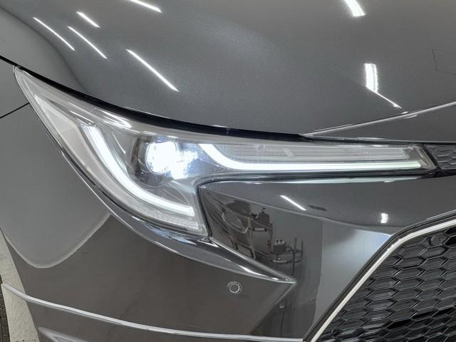 ���邢���C�g���铹�𖾂邭�Ƃ炵�Ă���܂��B�@�^�]�����ŁA���H�󋵂������ɑ����F���ł��邩�d�v�ȃ|�C���g�ł��B�@���F�����Â��������邭�Ƃ炵�Ă���܂���B