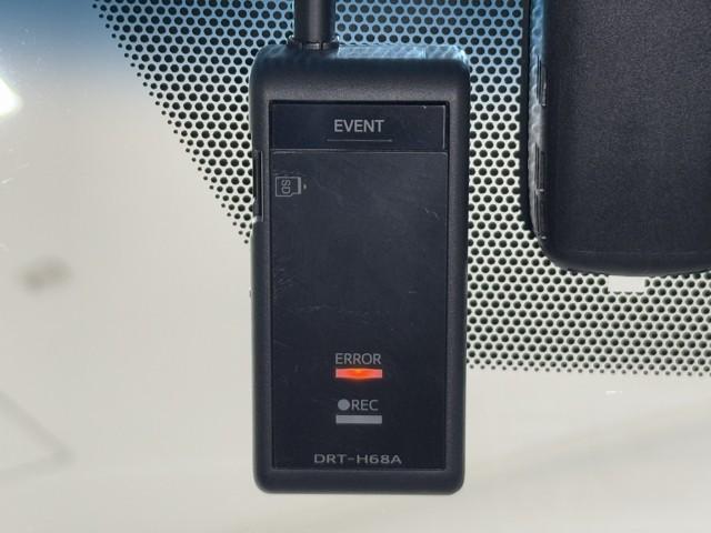 ハリアー プレミアム　ワンオーナ　大型サンルーフ　カーテンエアバッグ　クルーズＣ　記録簿あり　Ｂカメラ　電動パワーシート　ＬＥＤライト　メモリナビ　横滑り防止機能　オートエアコン　Ａストップ　エアバッグ　ＡＷ　ＤＶＤ再生可（10枚目）